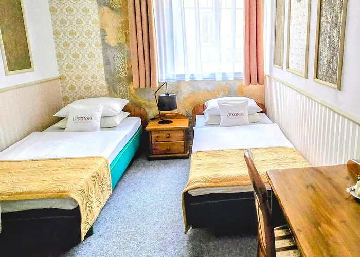 Cieszynski Boutique & Stare 치에신